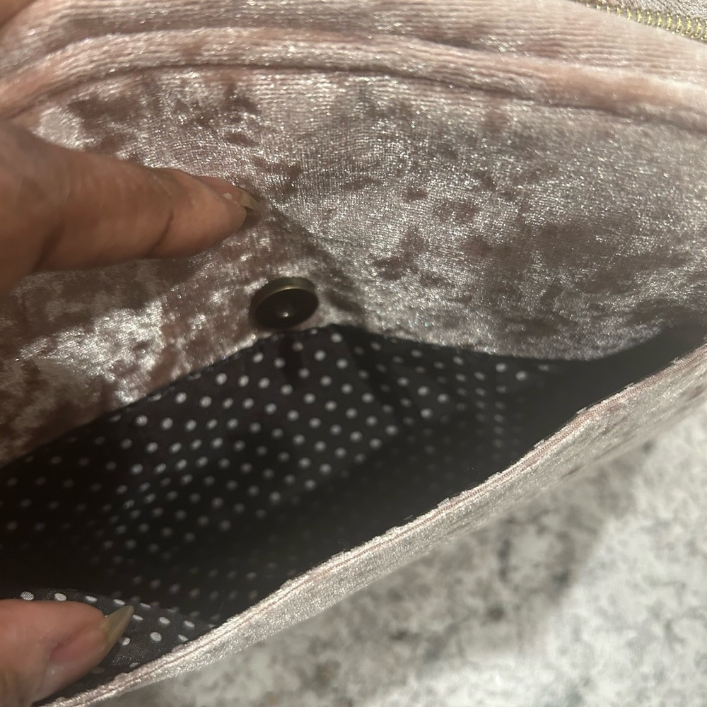 JustFab Blush Booties w/Matching Purse - Picture 8 of 9